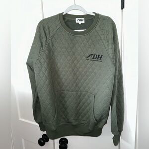 Duck Huntress Quilted Pullover NWOT